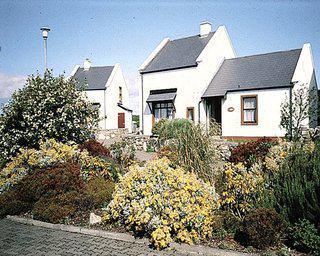 Galway Bay Cottages バーナ エクステリア 写真